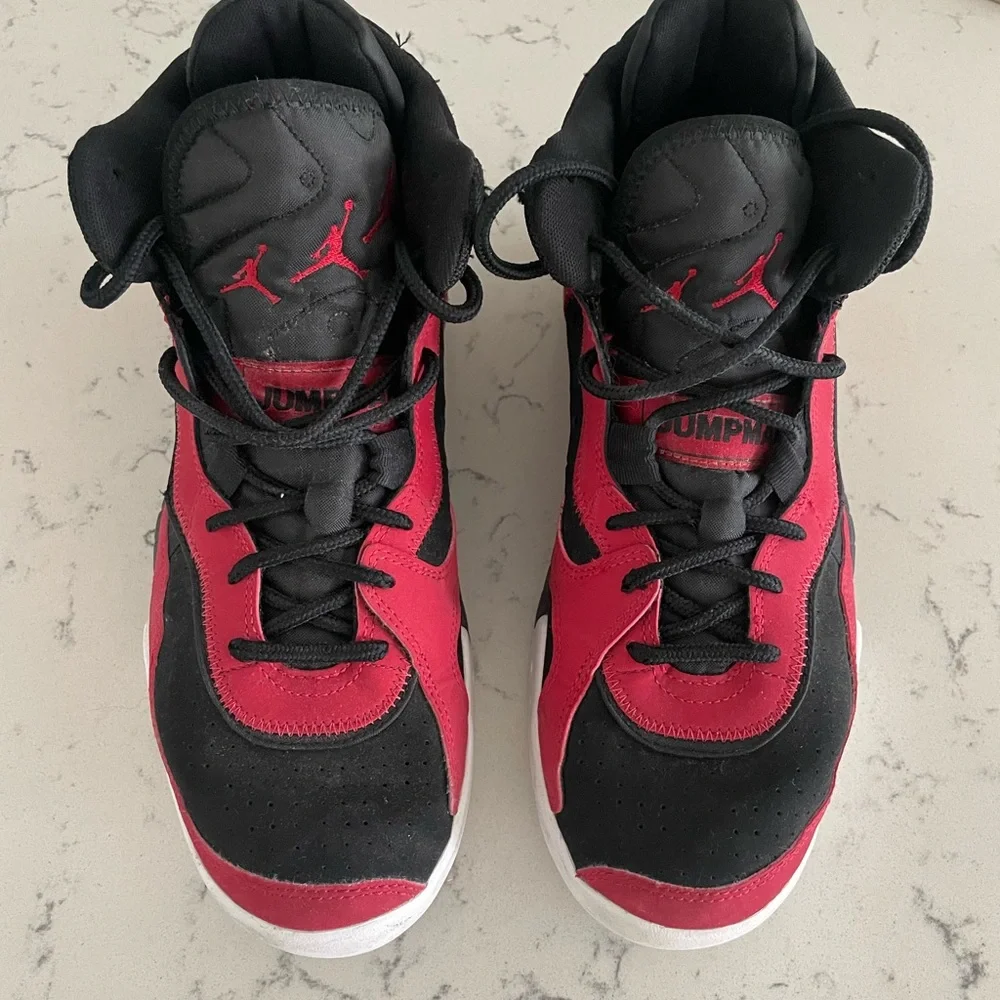 Nike Jordan Pro Jumpman - size 11.5 - Black & Red